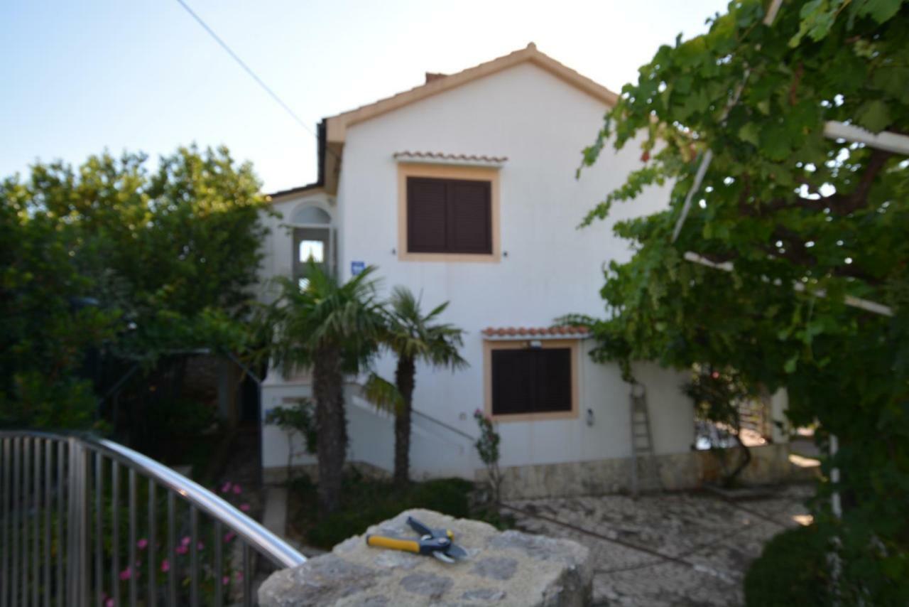 Ksenija Apartment Kornic Bagian luar foto