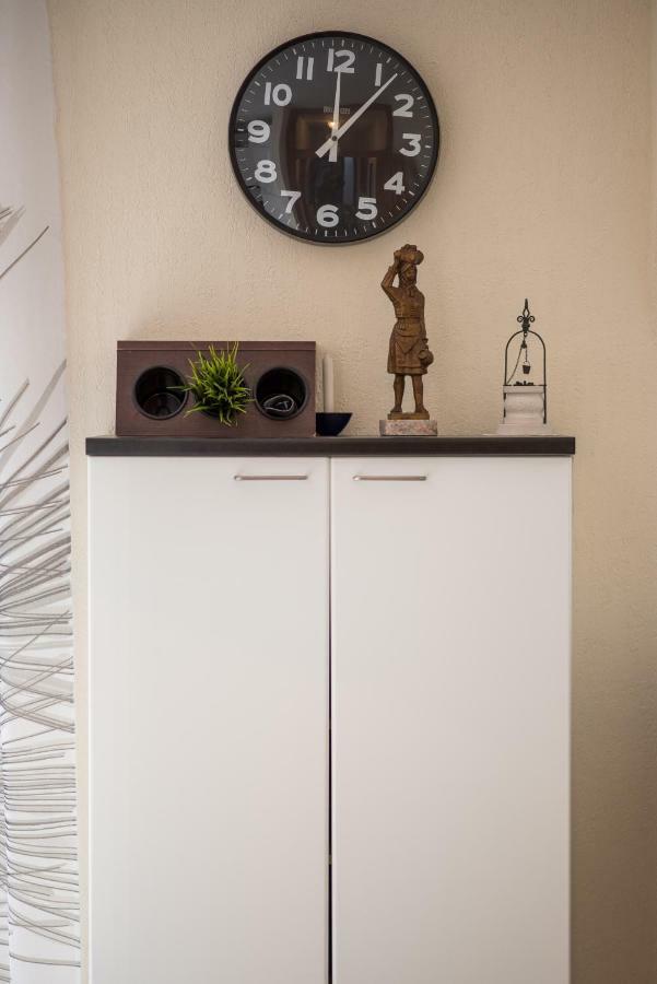 Ksenija Apartment Kornic Bagian luar foto
