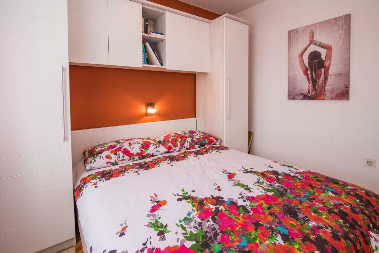 Ksenija Apartment Kornic Bagian luar foto